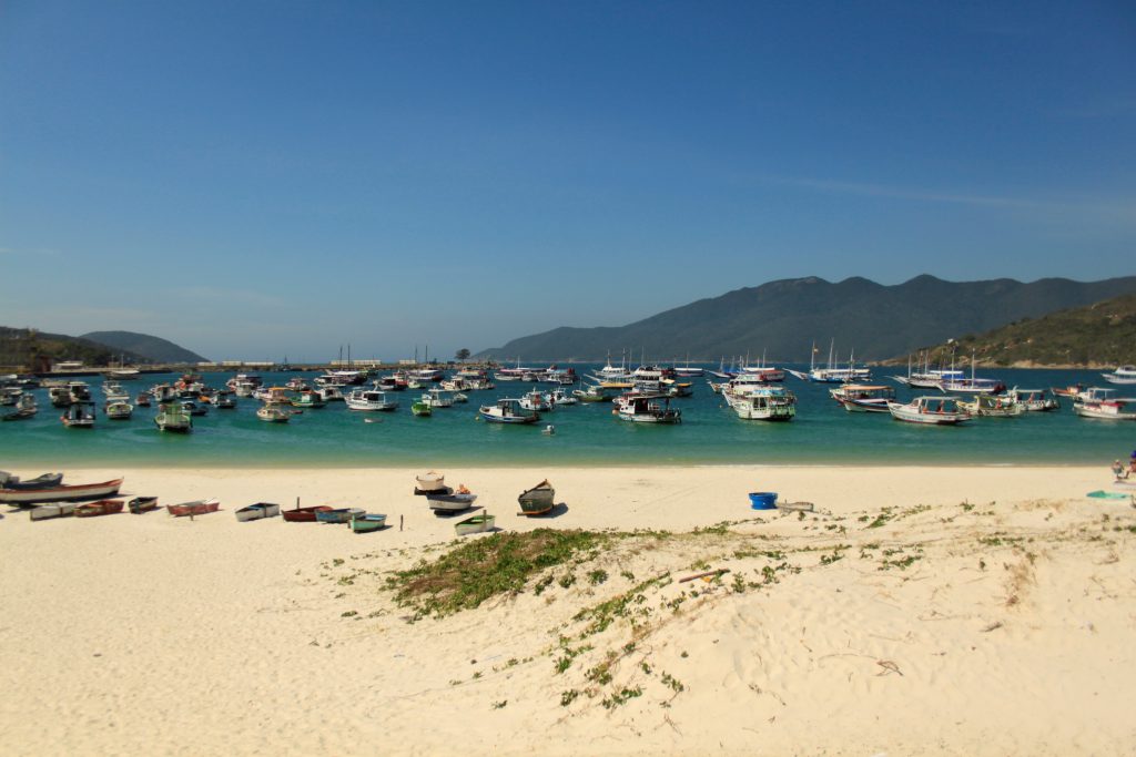 Porto da Praia dos Anjos em Arraial do Cabo RJ